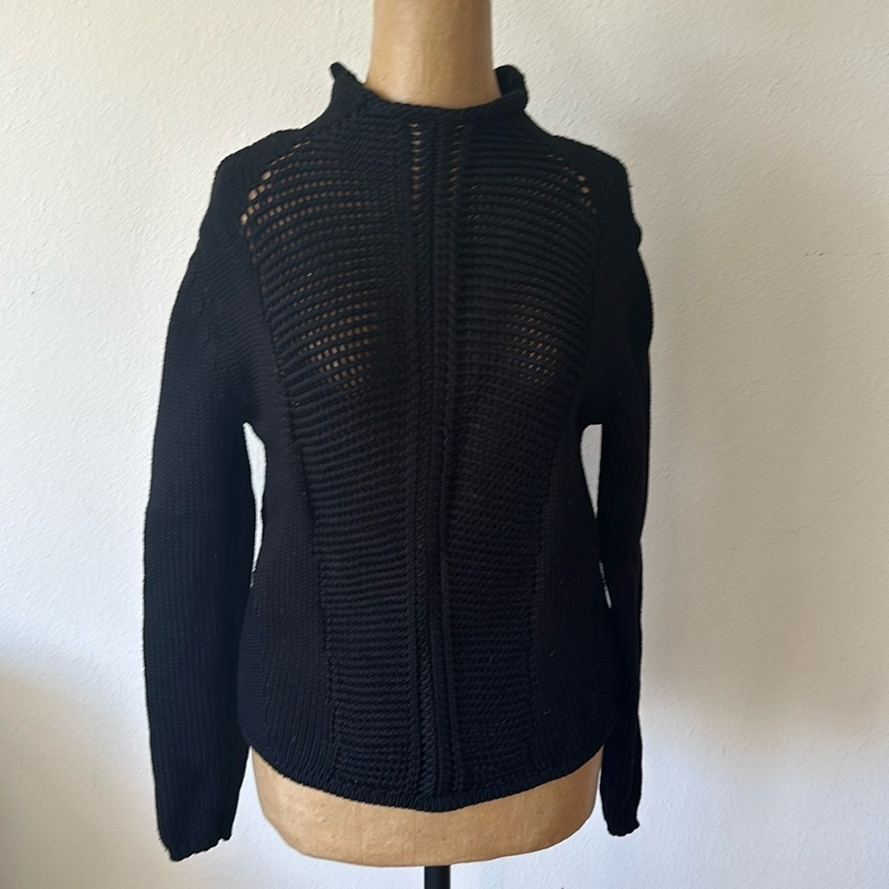 Helmut Lang sz S black knit sweater detailed weave
viscose/polymide great cond